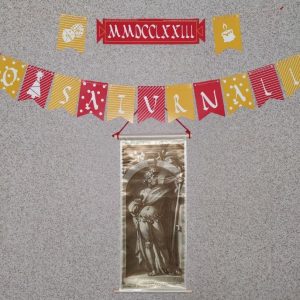 Saturnalia party decorations